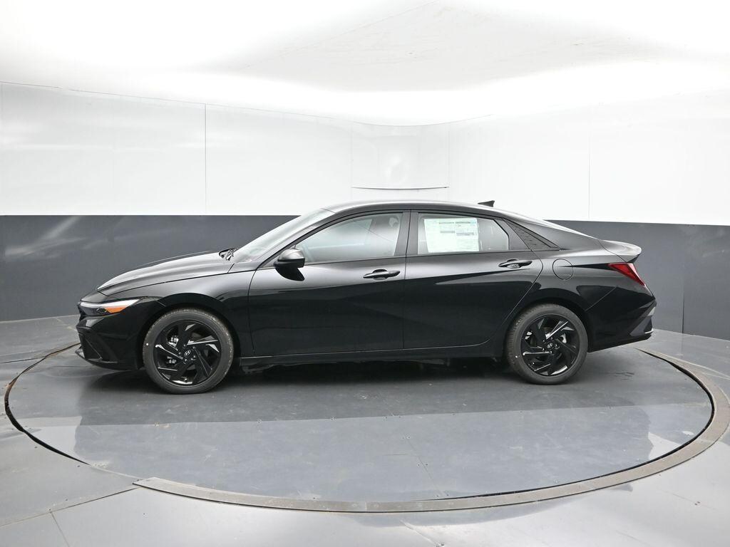 New 2026 Hyundai Elantra SEL Sport Sedan