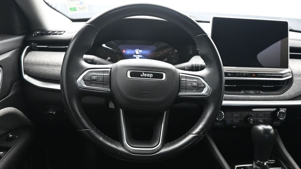 2022 Jeep Compass Latitude Lux - Photo 28