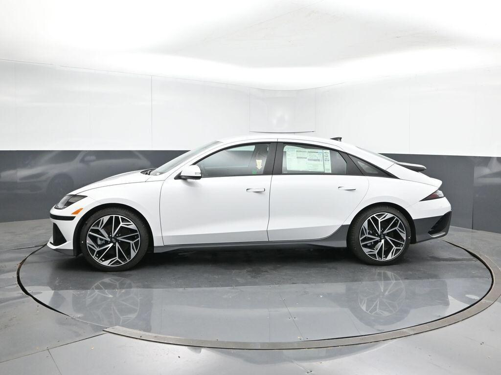 New 2025 Hyundai IONIQ 6 SEL Sedan