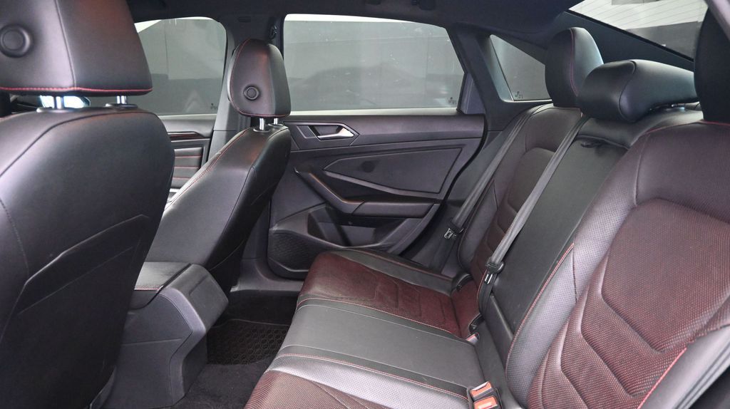 2022 Volkswagen Jetta GLI Autobahn - Photo 17