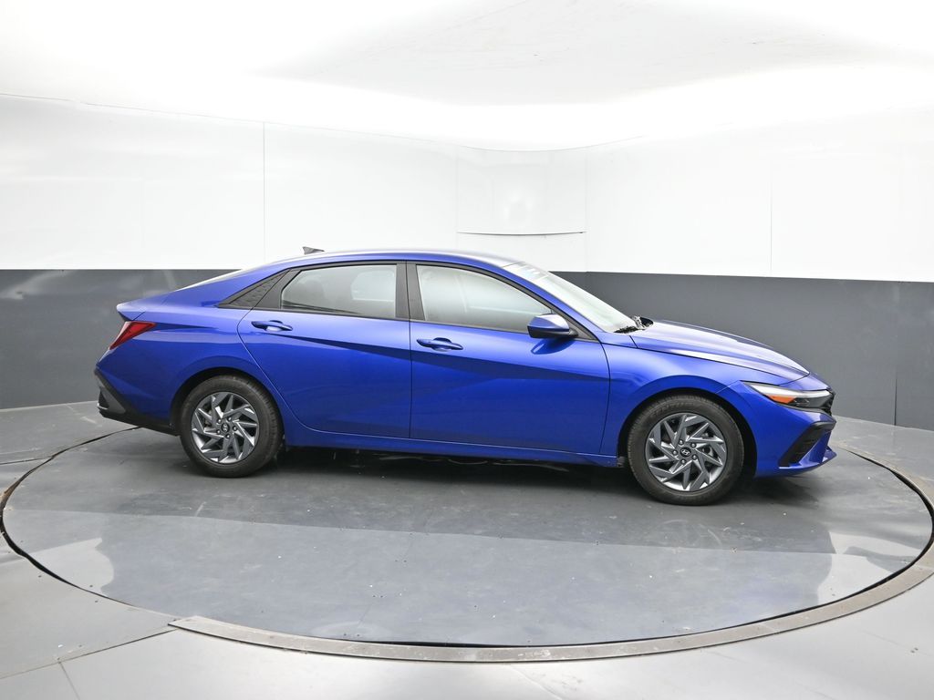 2024 Hyundai Elantra SEL - Photo 6