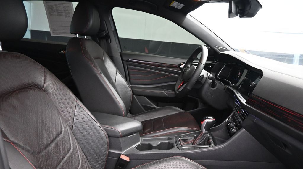 2022 Volkswagen Jetta GLI Autobahn - Photo 10