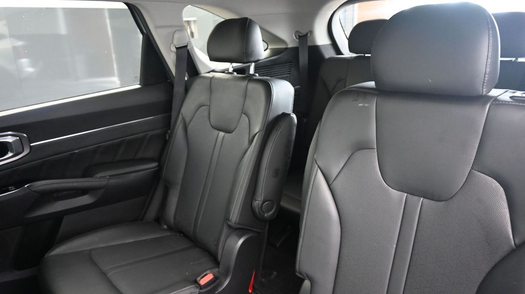2022 Kia Sorento SX - Photo 22