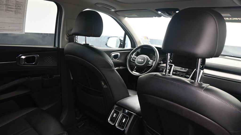 2022 Kia Sorento SX - Photo 15