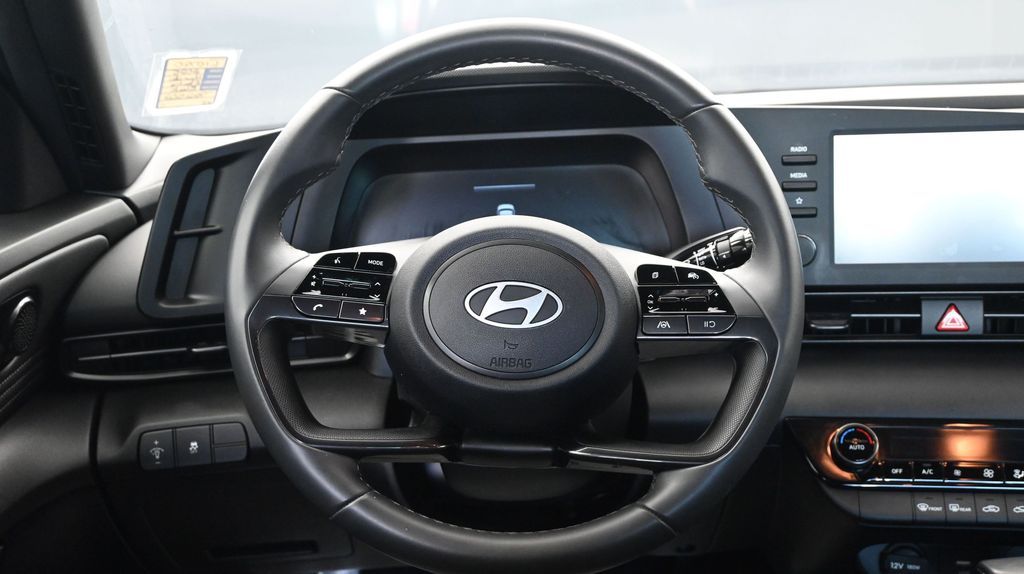 2025 Hyundai Elantra SEL - Photo 26