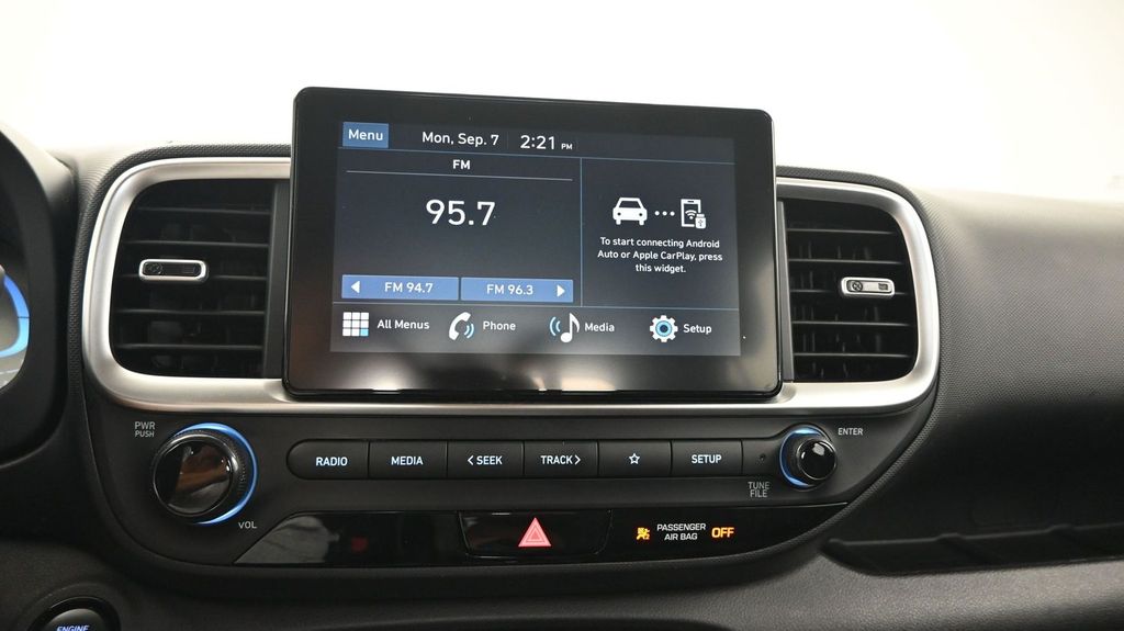 2025 Hyundai Venue SEL - Photo 31