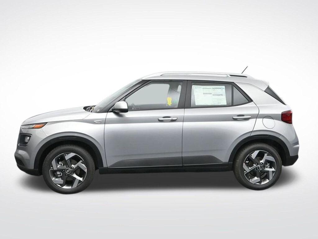 New 2026 Hyundai Venue SEL SUV