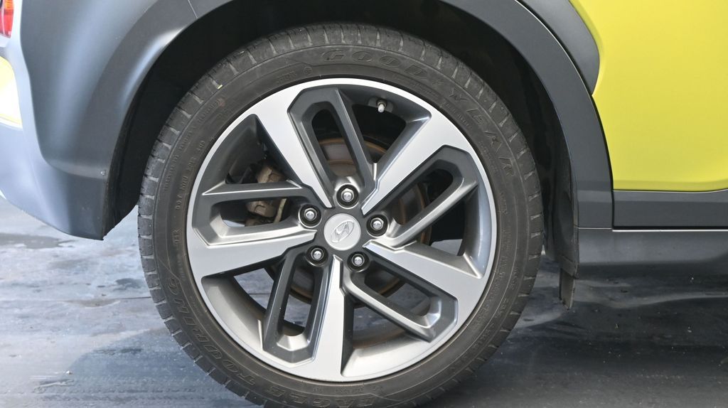 2020 Hyundai Kona Limited - Photo 9