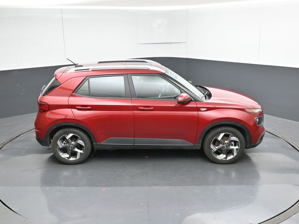 2025 Hyundai Venue SEL - Photo 51