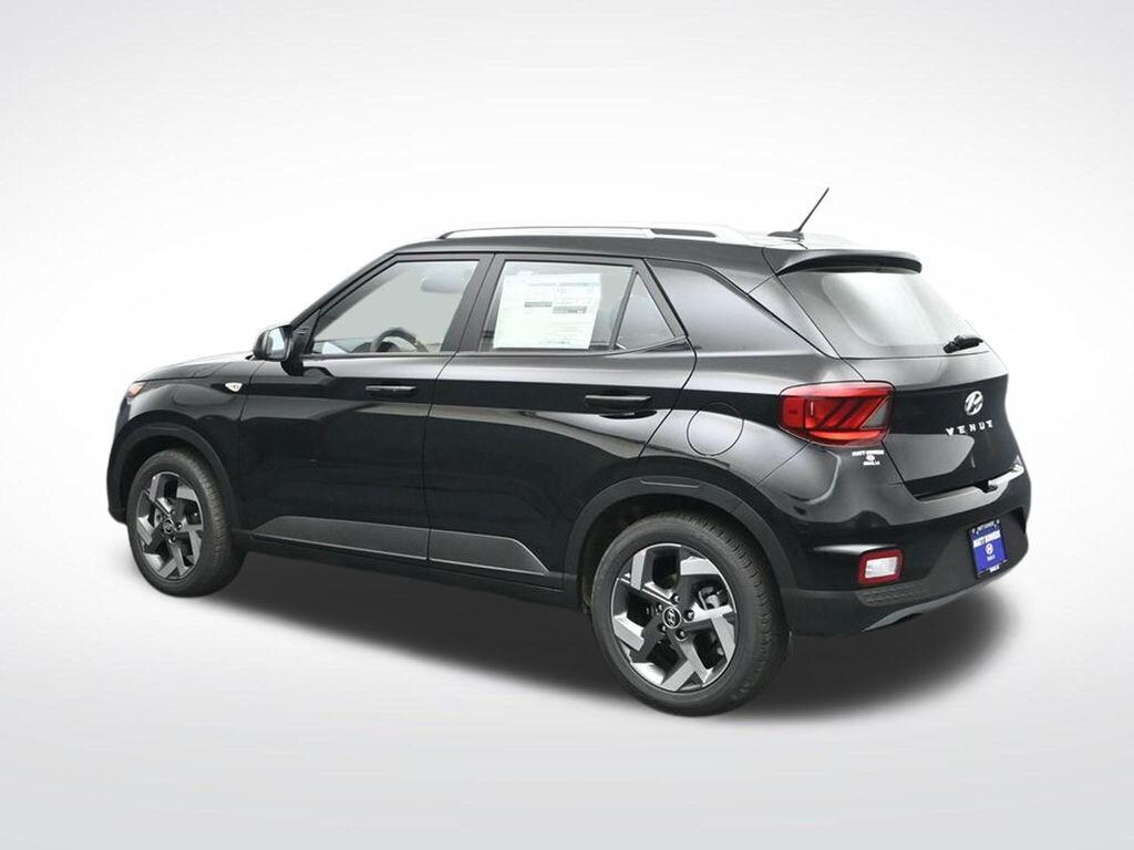 New 2026 Hyundai Venue SEL SUV