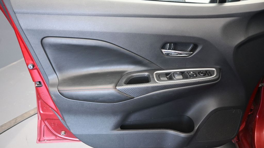 2020 Nissan Versa Sedan SR - Photo 21