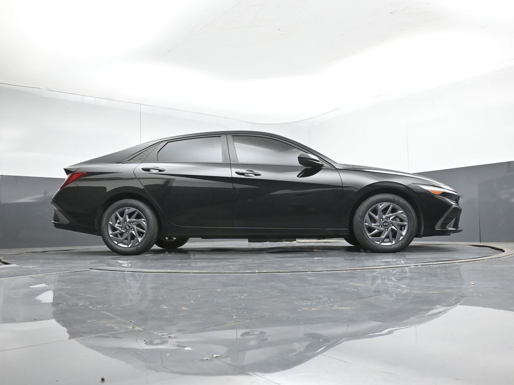 2024 Hyundai Elantra SEL - Photo 43