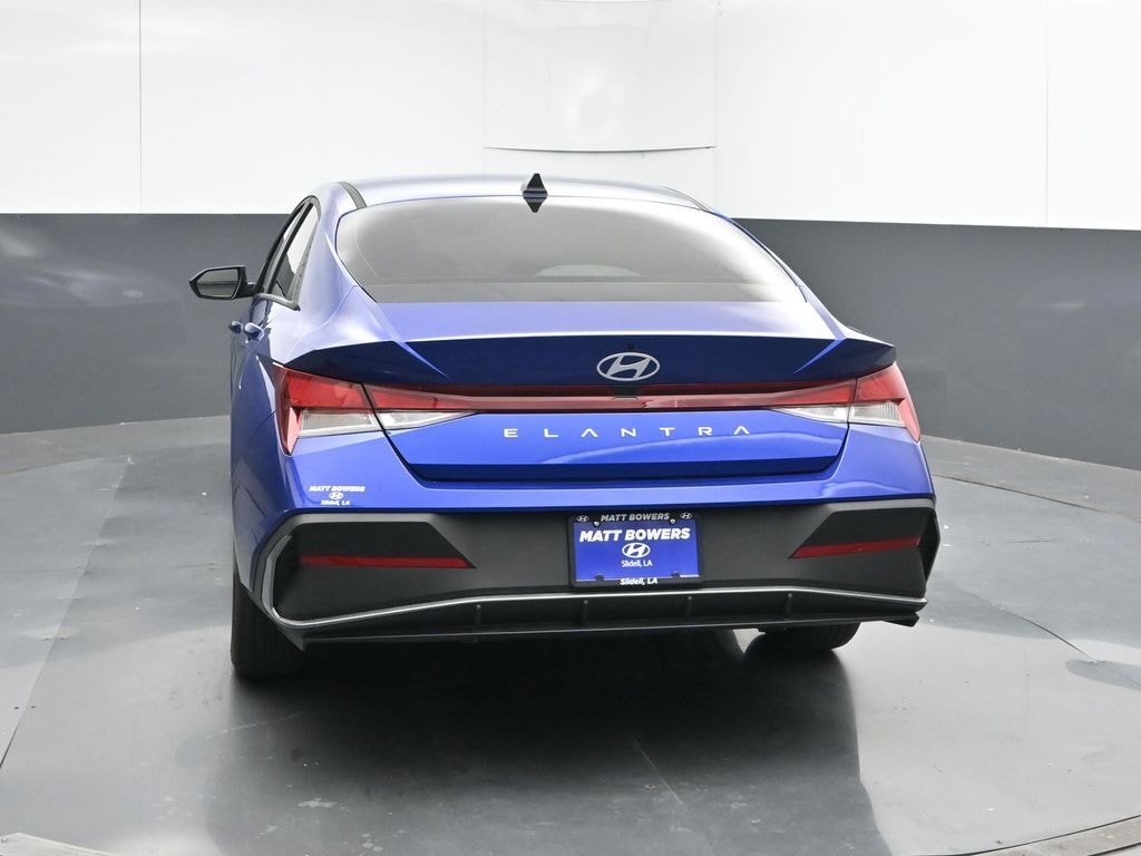 Used 2025 Hyundai Elantra Sedan