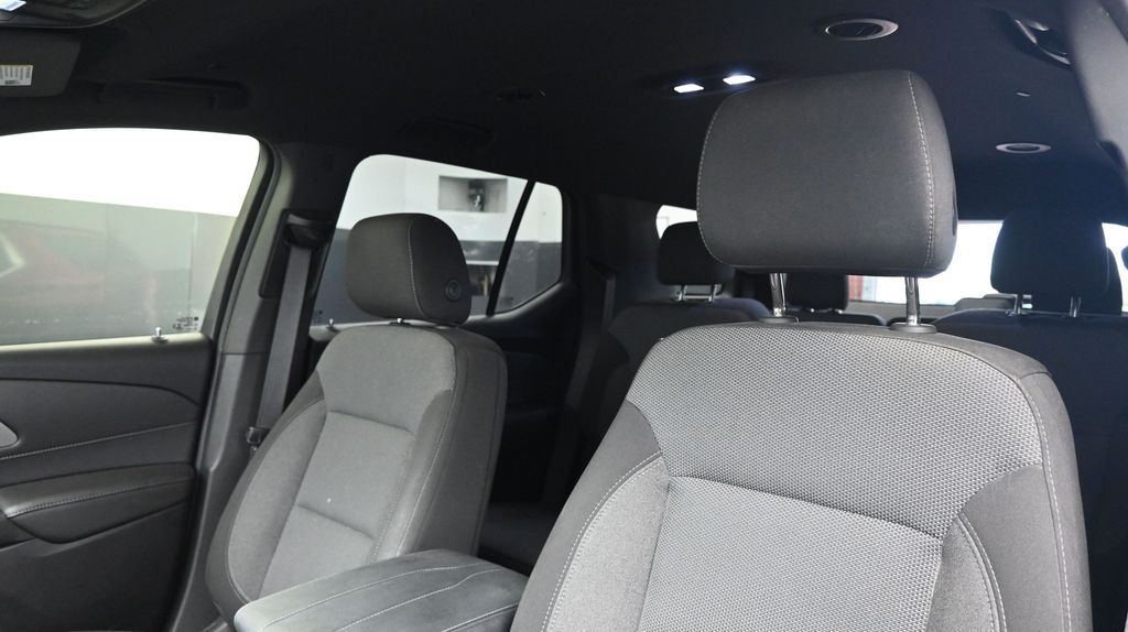2022 Chevrolet Traverse 1LT - Photo 30