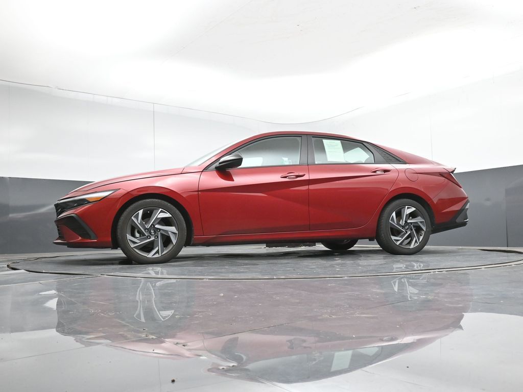 2025 Hyundai Elantra SEL - Photo 40