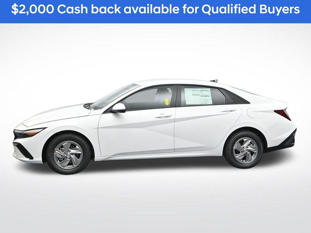 New 2026 Hyundai Elantra SE Sedan