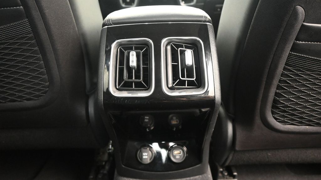 2022 Kia Sorento SX - Photo 16