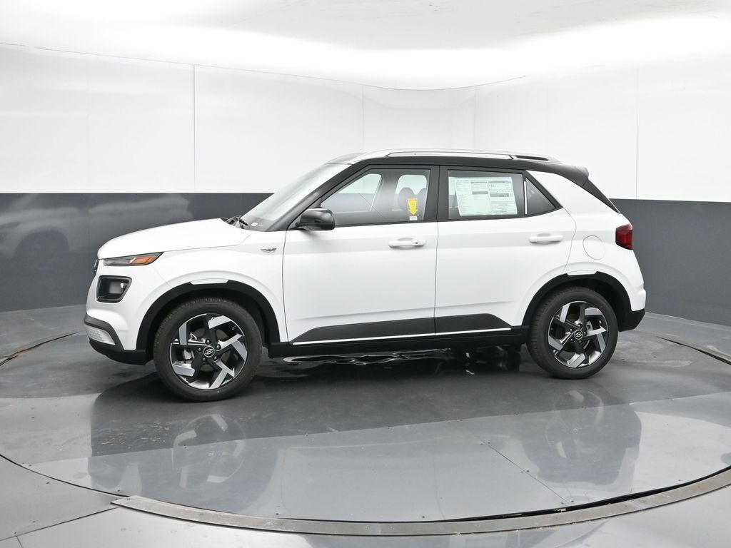 New 2026 Hyundai Venue SEL w/Two-Tone Roof SUV