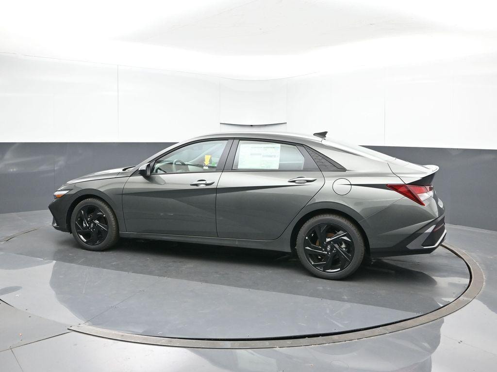 New 2026 Hyundai Elantra SEL Sport Sedan