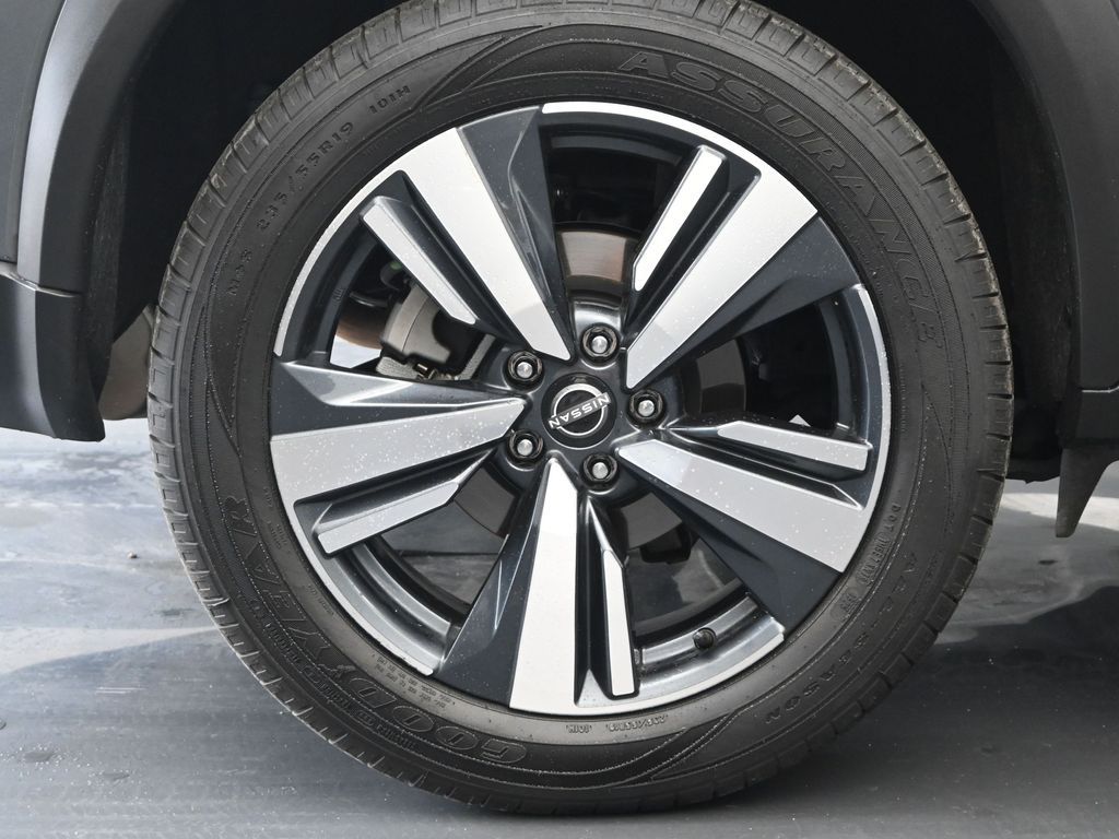 2024 Nissan Rogue SL - Photo 9