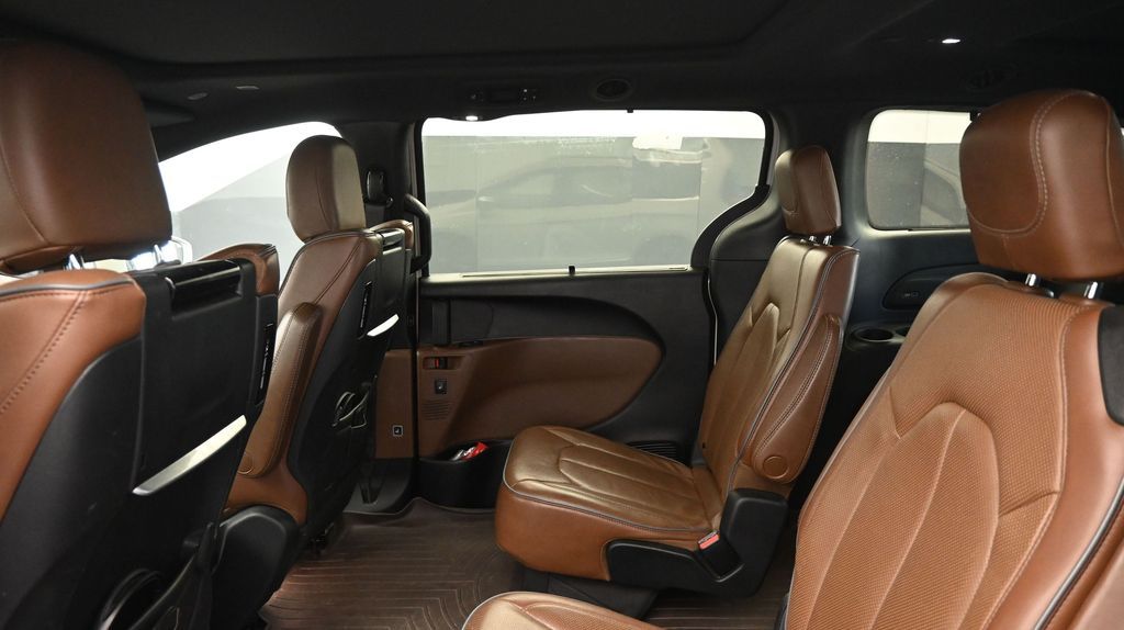 2020 Chrysler Pacifica Limited - Photo 20