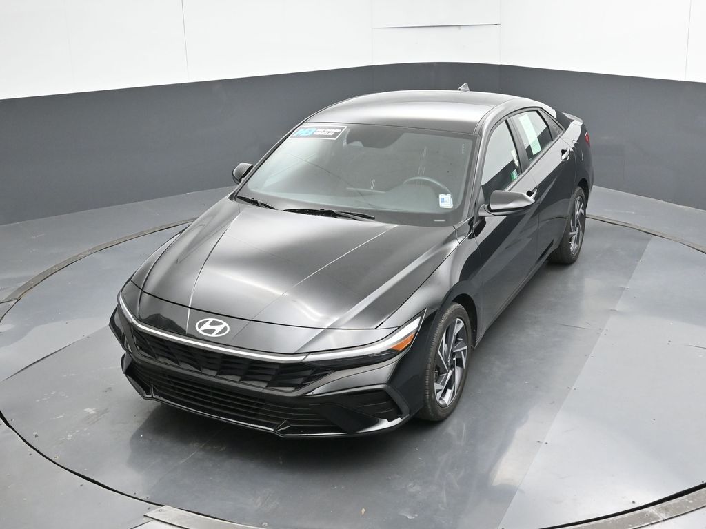 2025 Hyundai Elantra SEL - Photo 47