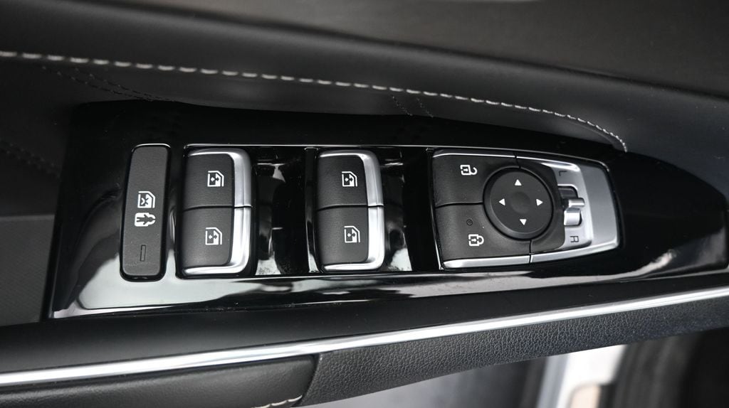 2022 Kia Sorento SX - Photo 25
