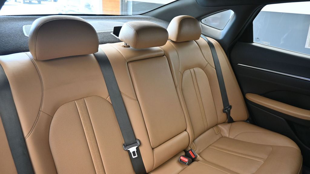 2023 Hyundai Sonata Limited - Photo 14