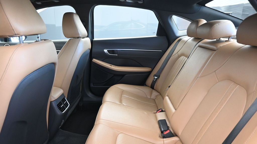 2023 Hyundai Sonata Limited - Photo 18