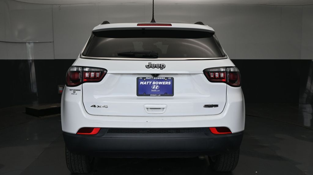 2022 Jeep Compass Latitude Lux - Photo 17