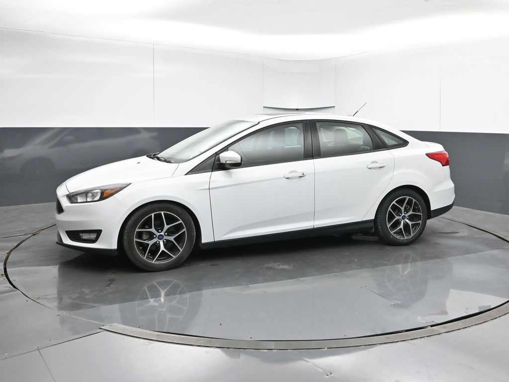 2018 Ford Focus SEL photo 2