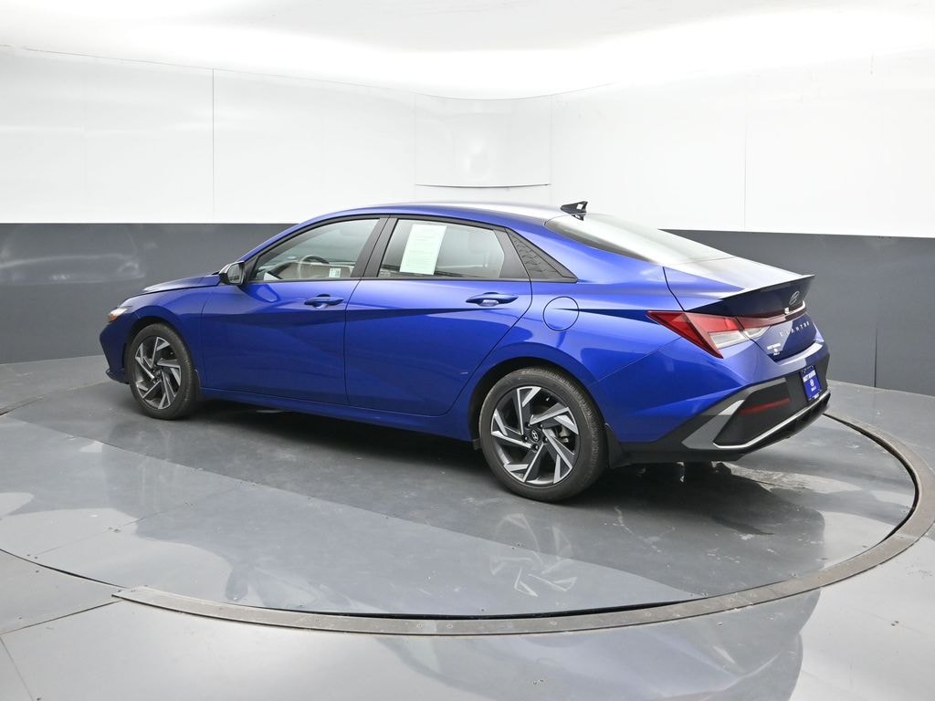Used 2025 Hyundai Elantra Sedan