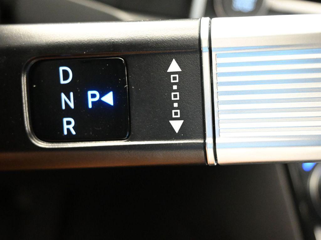 2026 Hyundai Santa Fe SE - Photo 30