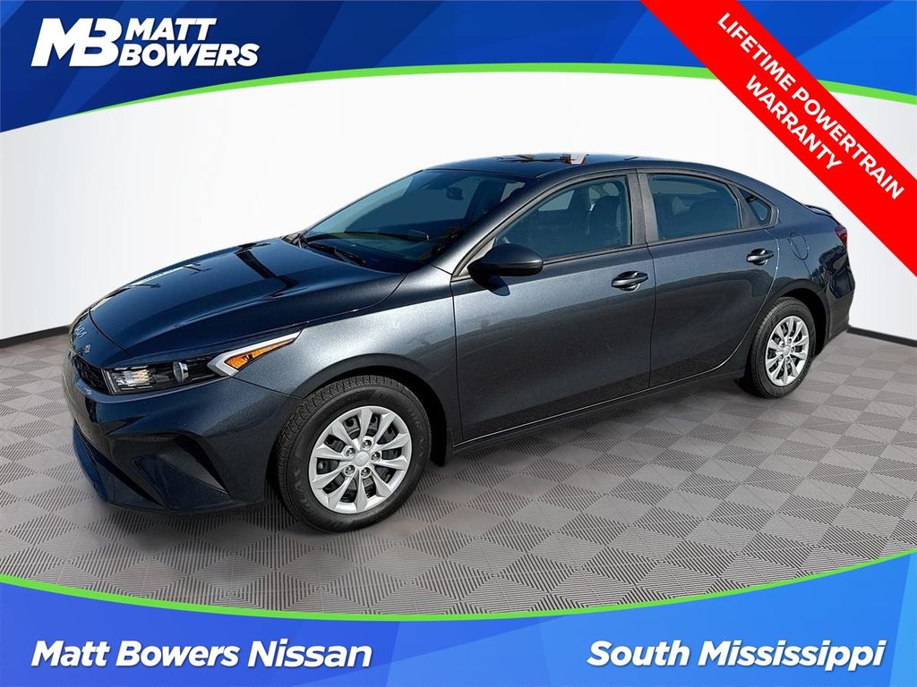 2023 Kia Forte LX's photo