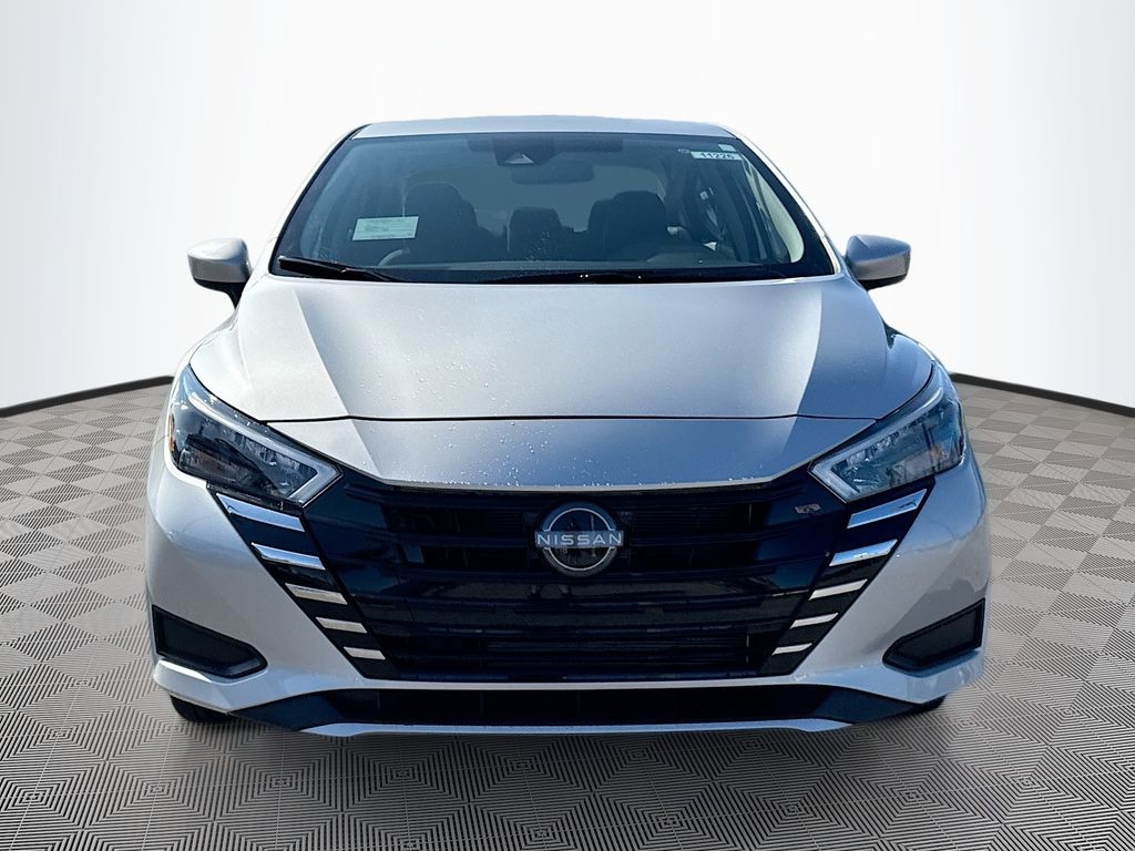 New 2025 Nissan Versa 1.6 SV Sedan