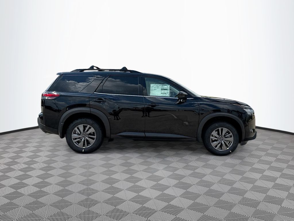 2025 Nissan Pathfinder SV photo 3