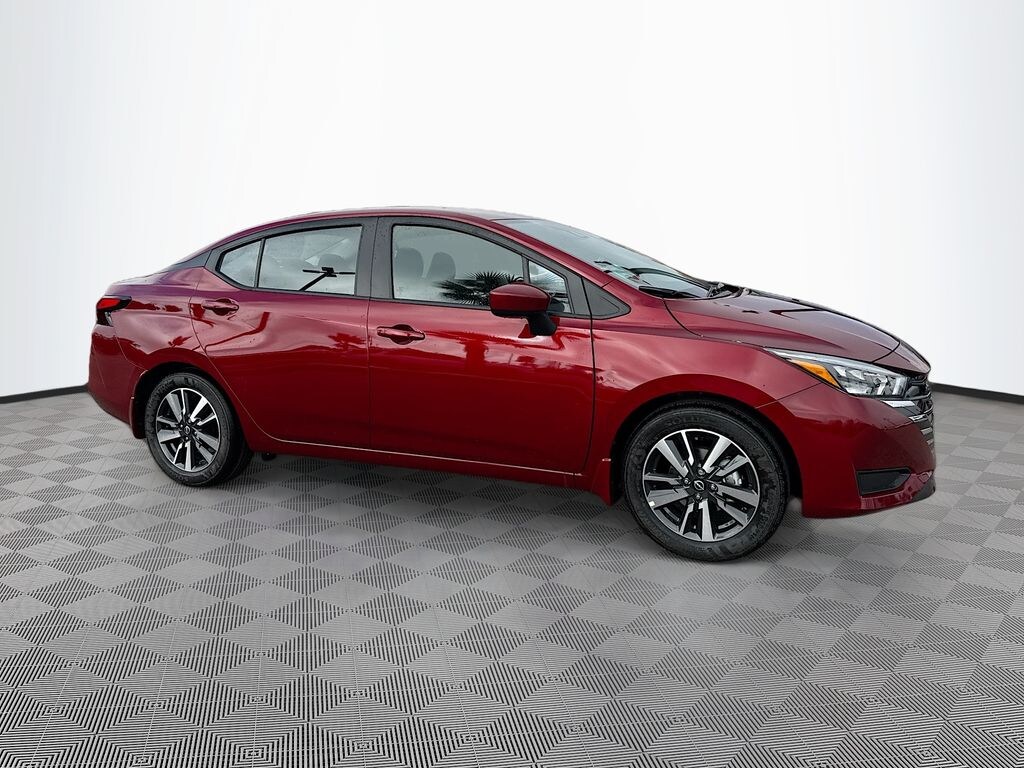 New 2025 Nissan Versa 1.6 SV Sedan