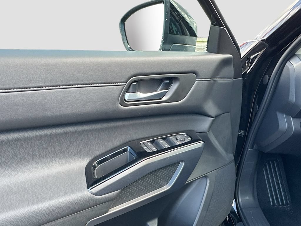 2026 Nissan Pathfinder SL - Photo 25