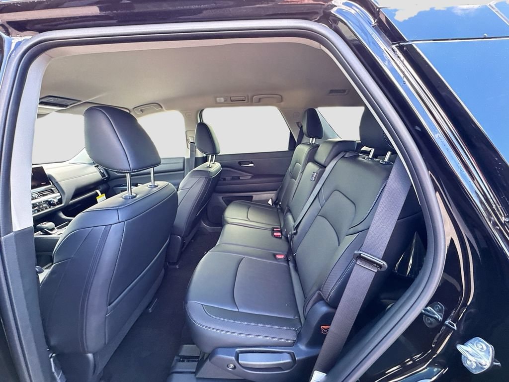 2026 Nissan Pathfinder SL - Photo 24