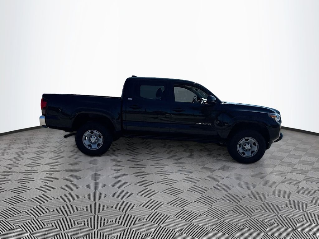 2022 Toyota Tacoma SR5 photo 3