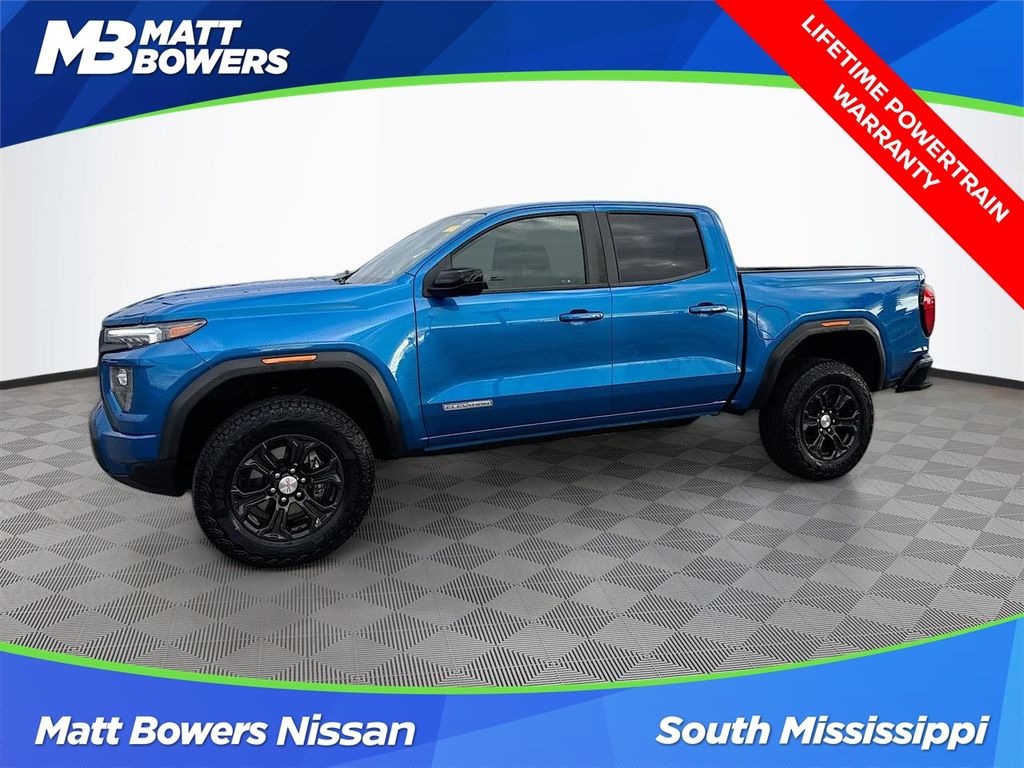2024 GMC Canyon Elevation's photo