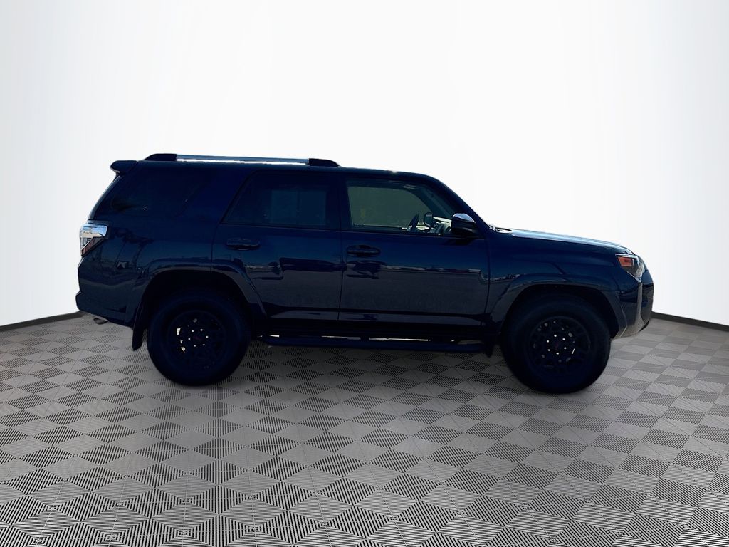 2024 Toyota 4Runner SR5 photo 3