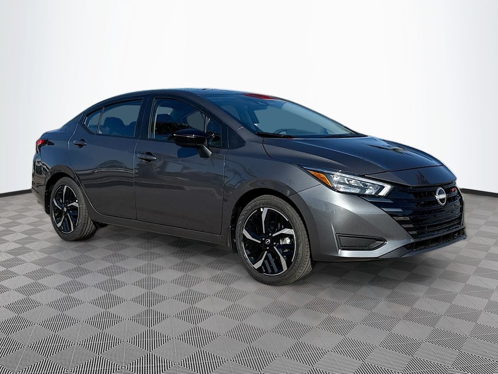 New 2025 Nissan Versa 1.6 SR Sedan