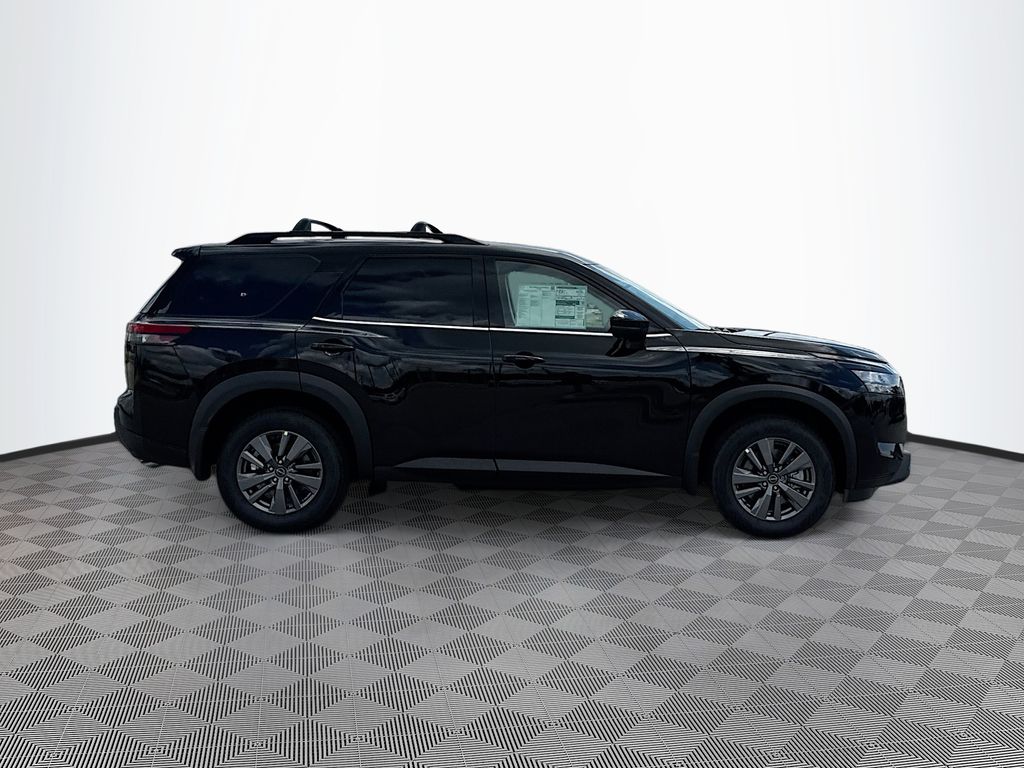 2025 Nissan Pathfinder SV photo 3