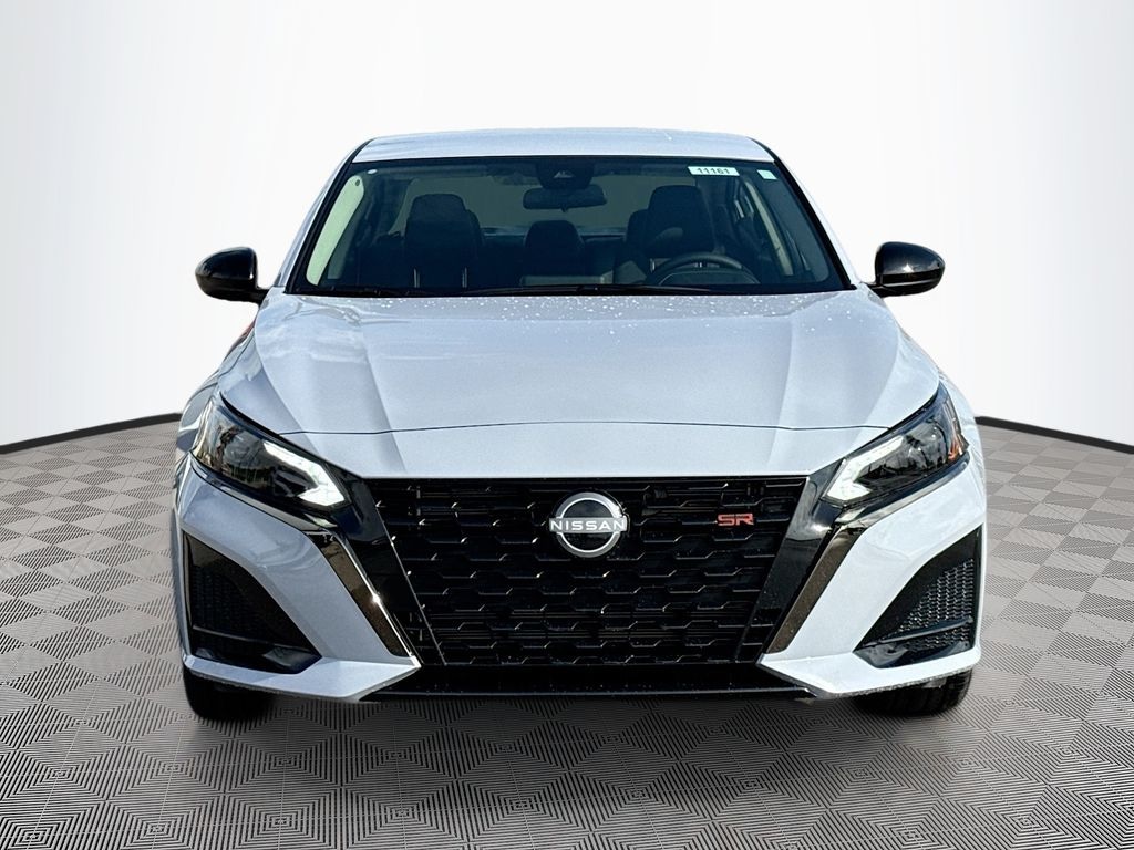 New 2025 Nissan Altima SR Sedan