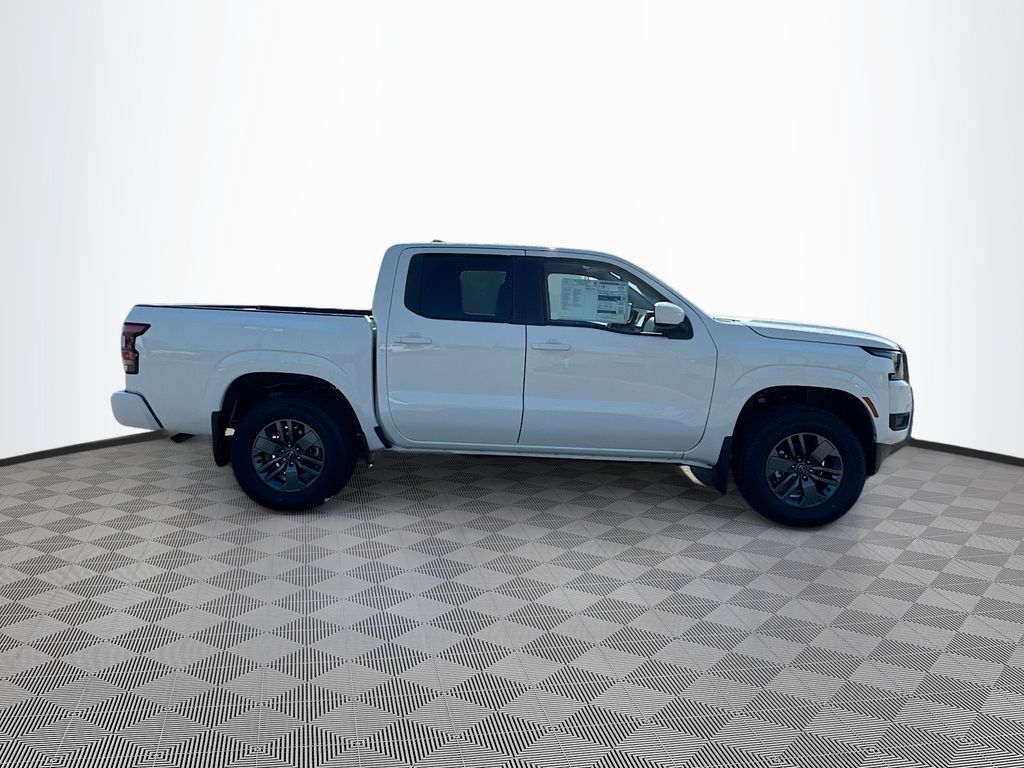 2025 Nissan Frontier SV photo 4