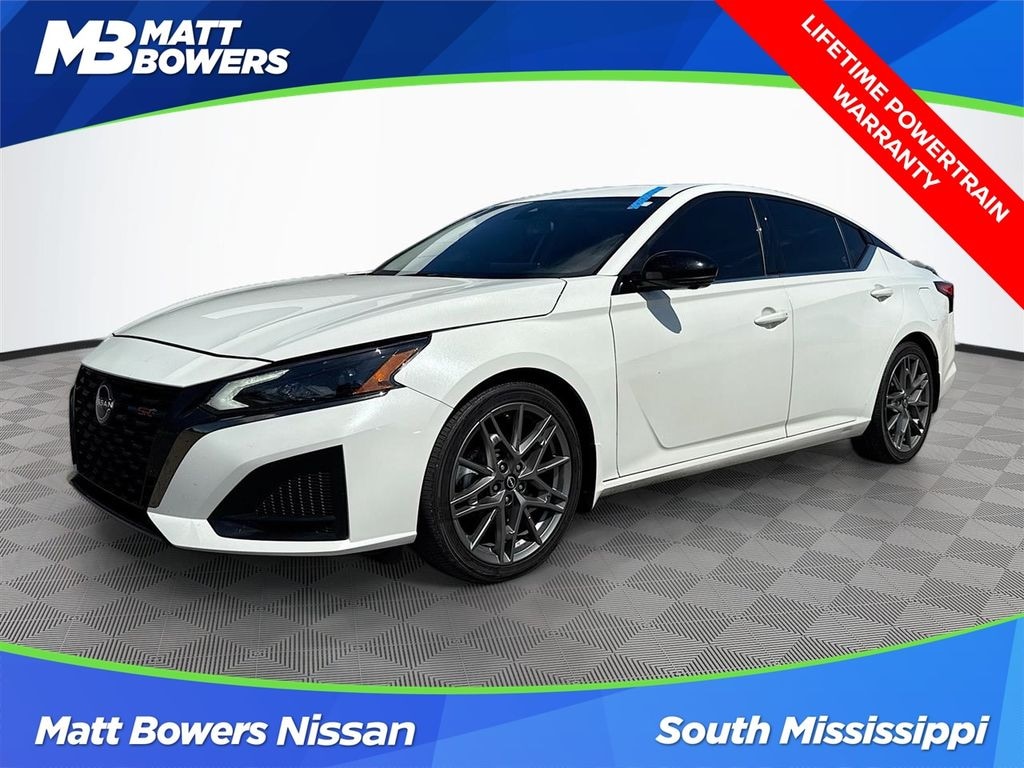 Used 2023 Nissan Altima SR VC-Turbo Sedan