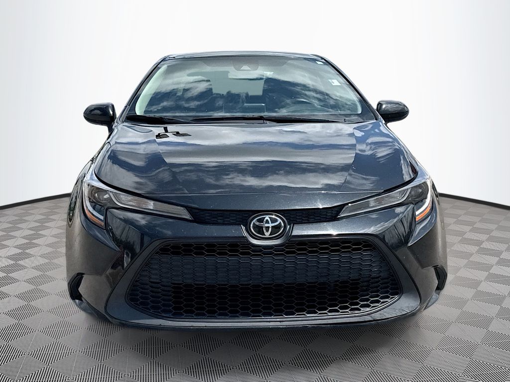Used 2021 Toyota Corolla LE with VIN 5YFEPMAE1MP219905 for sale in D'Iberville, MS