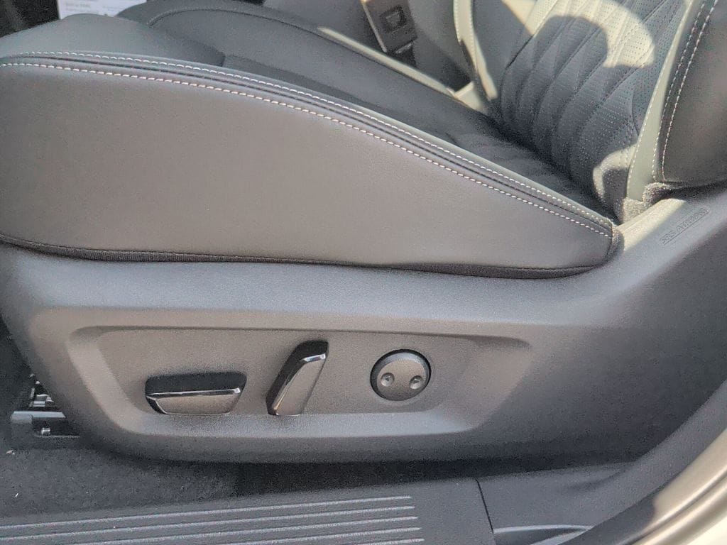 2026 Nissan Rogue Platinum - Photo 15