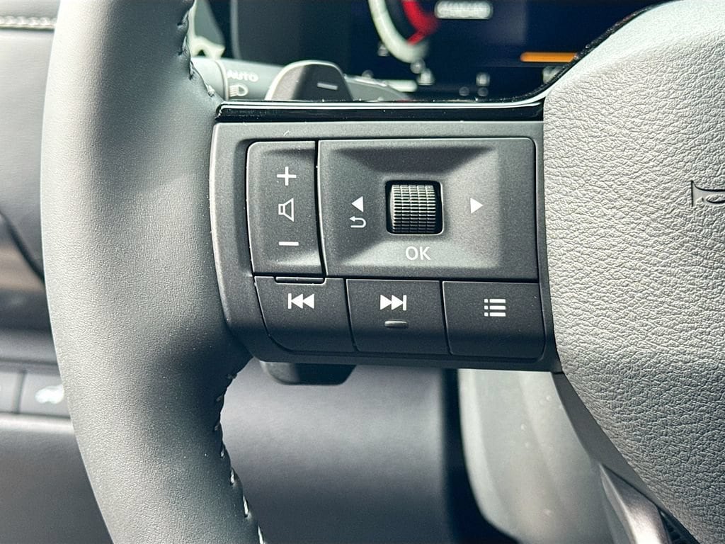 2026 Nissan Pathfinder SL - Photo 18